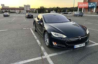 Лифтбек Tesla Model S 2013 в 