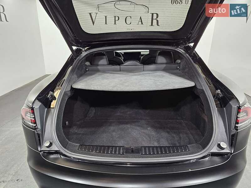 Ліфтбек Tesla Model S 2023 в Києві