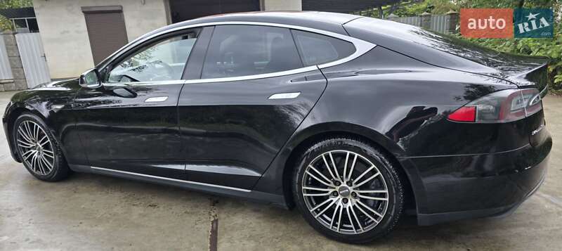 Лифтбек Tesla Model S 2013 в Калуше
