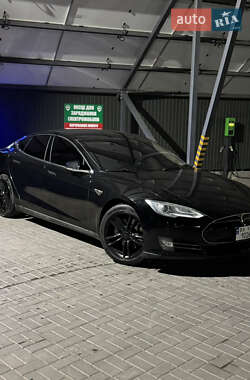 Лифтбек Tesla Model S 2014 в Николаеве