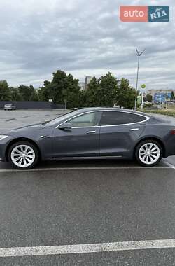 Лифтбек Tesla Model S 2018 в 