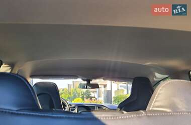 Ліфтбек Tesla Model S 2013 в 