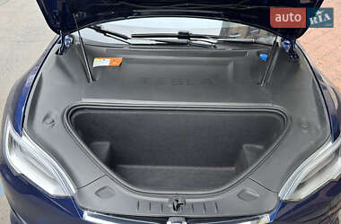 Ліфтбек Tesla Model S 2018 в 