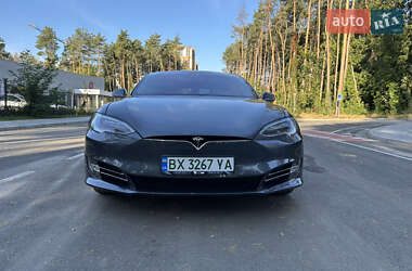 Ліфтбек Tesla Model S 2018 в 