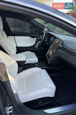 Ліфтбек Tesla Model S 2018 в 