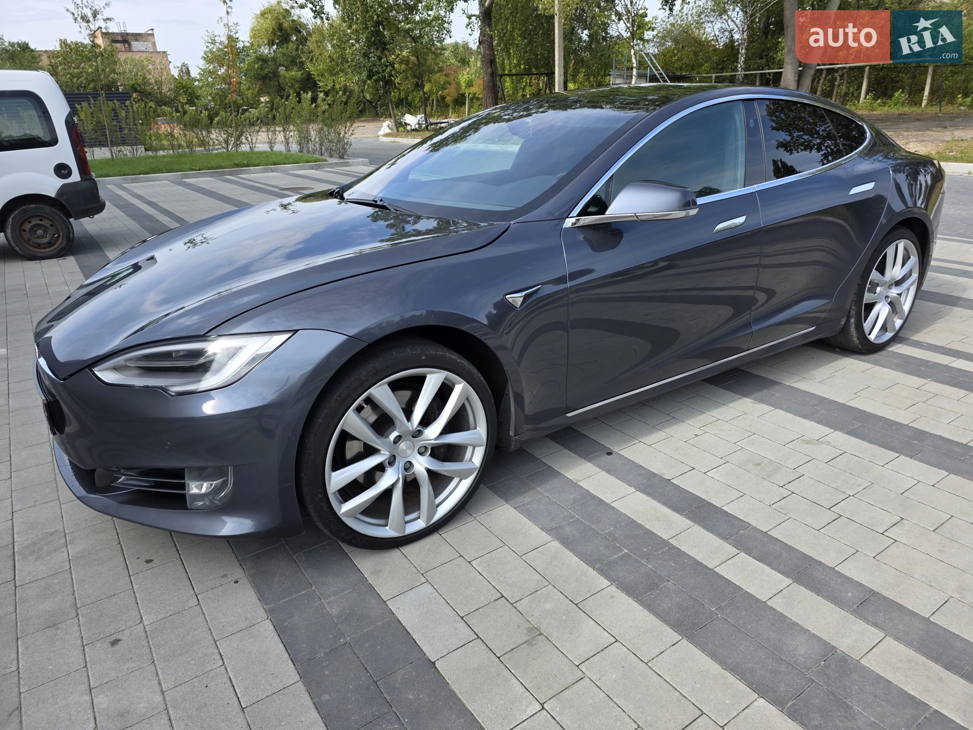 2020 Tesla Model S - мініатюра 6