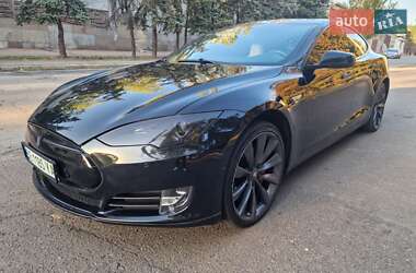 Ліфтбек Tesla Model S 2015 в 