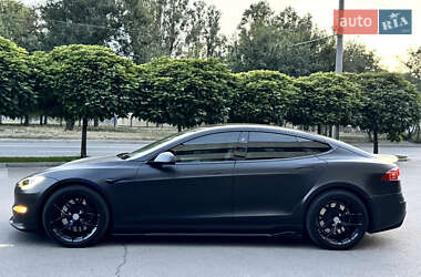 Ліфтбек Tesla Model S 2021 в 