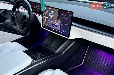 Ліфтбек Tesla Model S 2021 в 