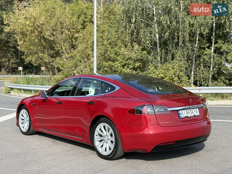 Ліфтбек Tesla Model S 2017 в Броварах