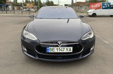 Ліфтбек Tesla Model S 2015 в 