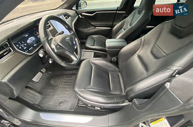 Ліфтбек Tesla Model S 2015 в 