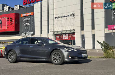 Лифтбек Tesla Model S 2018 в 