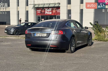 Лифтбек Tesla Model S 2018 в 
