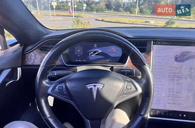 Лифтбек Tesla Model S 2018 в 