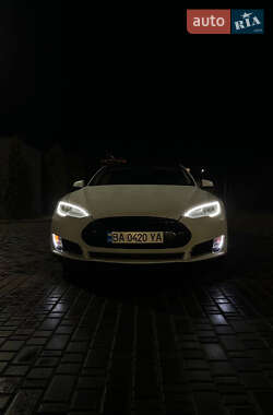 Лифтбек Tesla Model S 2014 в Кропивницком
