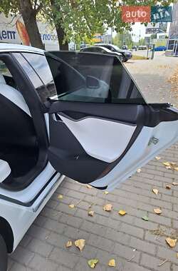 Ліфтбек Tesla Model S 2019 в 