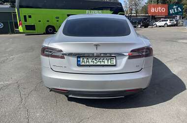 Ліфтбек Tesla Model S 2013 в 