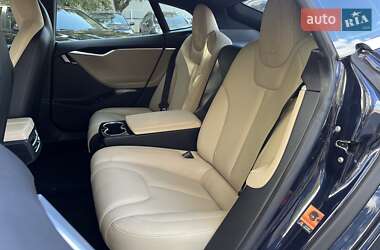 Ліфтбек Tesla Model S 2015 в 
