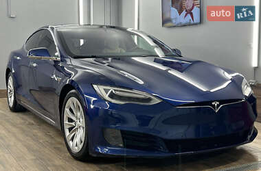 Ліфтбек Tesla Model S 2017 в 