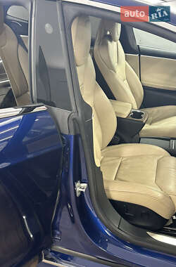 Ліфтбек Tesla Model S 2017 в 