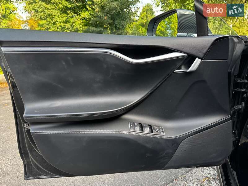 Ліфтбек Tesla Model S 2014 в Києві фото 12 Ліфтбек Tesla Model S 2014 в Києві