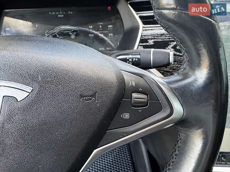 Ліфтбек Tesla Model S 2014 в Києві фото 16 Ліфтбек Tesla Model S 2014 в Києві