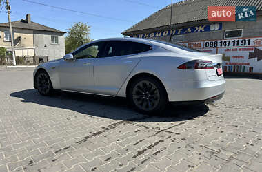 Ліфтбек Tesla Model S 2016 в 