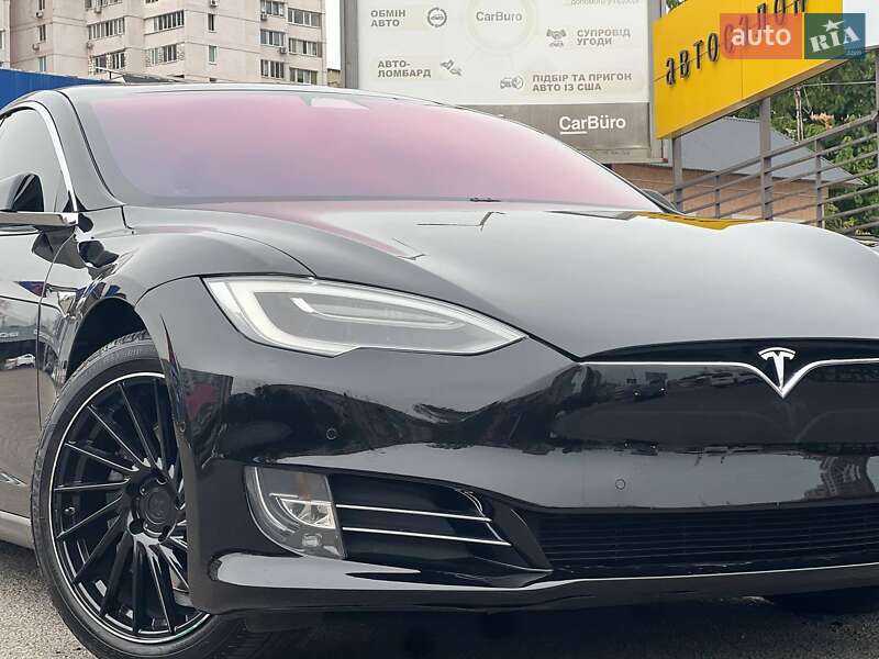 Лифтбек Tesla Model S 2019 в Одессе