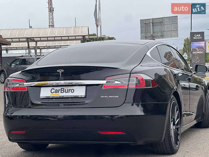 Лифтбек Tesla Model S 2019 в Одессе