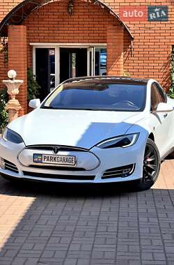 Ліфтбек Tesla Model S 2014 в Кривому Розі