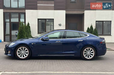 Лифтбек Tesla Model S 2017 в 