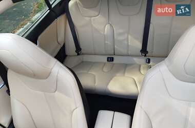 Ліфтбек Tesla Model S 2015 в 