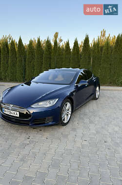 Лифтбек Tesla Model S 2015 в Одессе