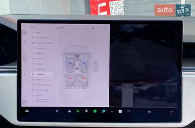 Ліфтбек Tesla Model S 2022 в 