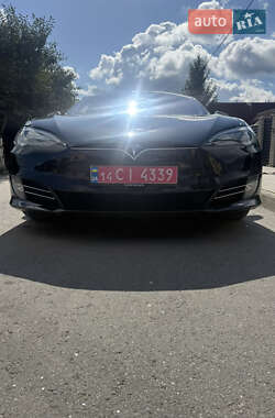 Лифтбек Tesla Model S 2016 в 