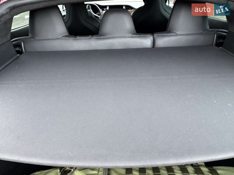 Лифтбек Tesla Model S 2018 в Луцке фото 19 Лифтбек Tesla Model S 2018 в Луцке