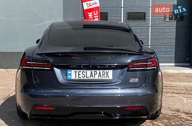 Ліфтбек Tesla Model S 2024 в 