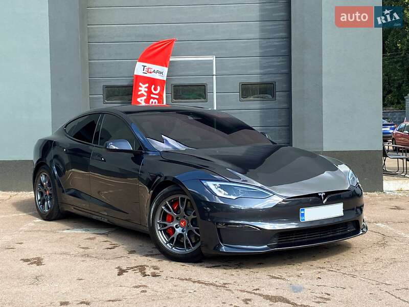 Tesla Model S 2024