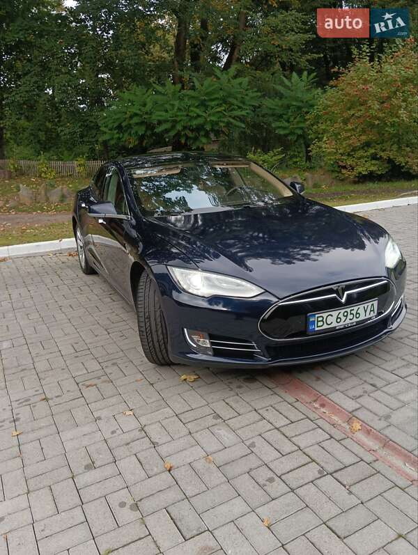 Лифтбек Tesla Model S 2013 в Дрогобыче