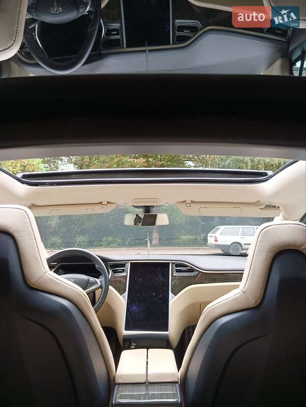 Лифтбек Tesla Model S 2013 в Дрогобыче