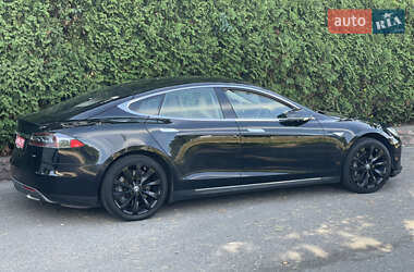 Ліфтбек Tesla Model S 2014 в 