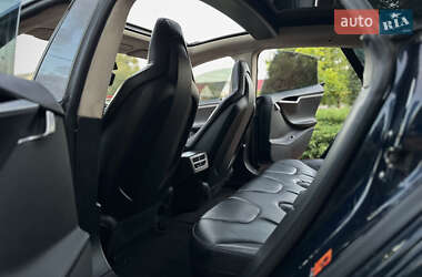 Лифтбек Tesla Model S 2014 в 