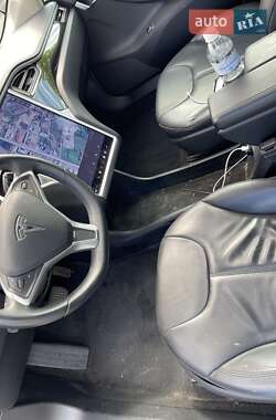 Лифтбек Tesla Model S 2014 в 
