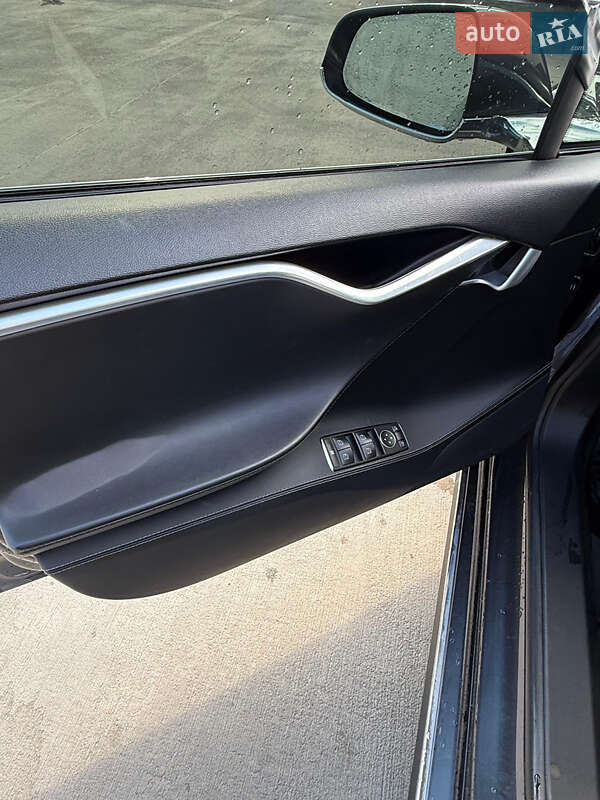 Ліфтбек Tesla Model S 2014 в Василькові