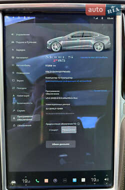 Ліфтбек Tesla Model S 2014 в 