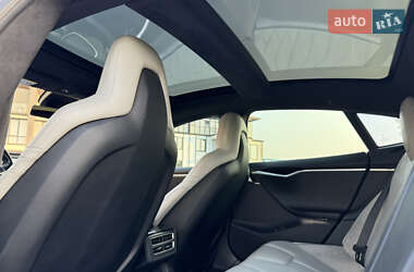 Лифтбек Tesla Model S 2016 в 