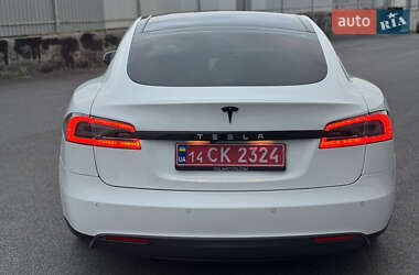 Лифтбек Tesla Model S 2014 в 