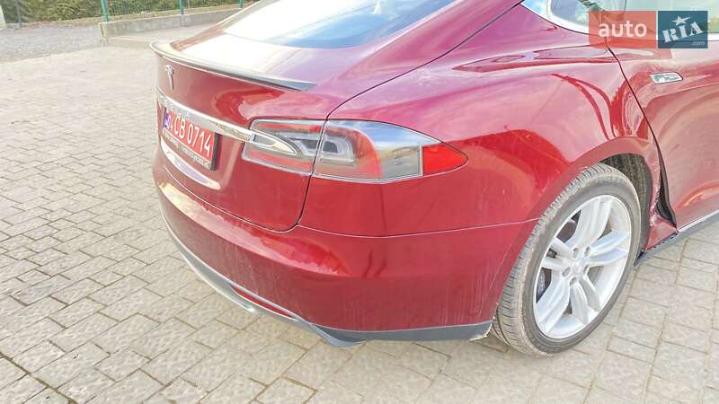 Ліфтбек Tesla Model S 2012 в Львові