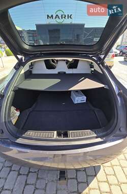 Ліфтбек Tesla Model S 2014 в 